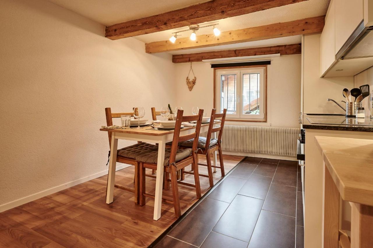 Lakeside Tiny House Brienz Chalet Brienz (Bern)